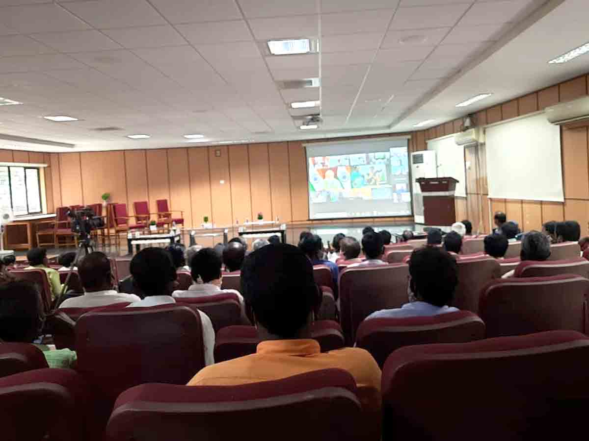 Kothuru : మోది వీడియో కాన్ఫరెన్స్​‍లో పాల్గొన్న మండల రైతులు