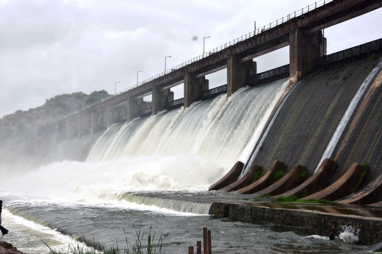 Koilsagar: కోయిల్‌సాగర్‌కు కొనసాగుతున్న వరద.. దిగువకు 2500 క్యూసెక్కుల నీరు విడుదల