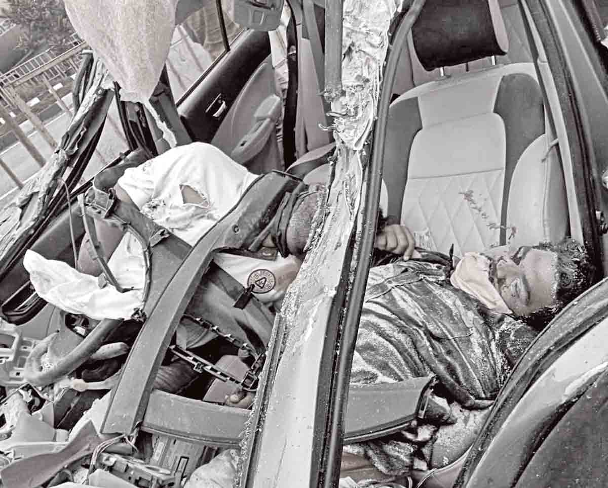 తెల్లవార్లూ డ్రైవింగ్‌.. ఇద్దరి ప్రాణం తీసింది