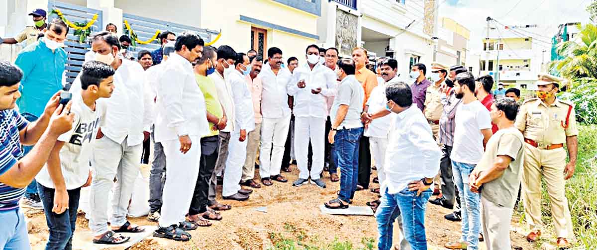 ప్రతి సమస్యను పరిష్కరిస్తా