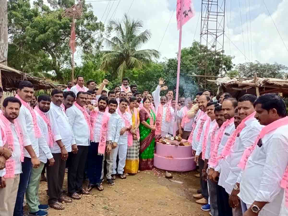 సీఎం కేసీఆర్‌తోనే బంగారు తెలంగాణ సాధ్యం
