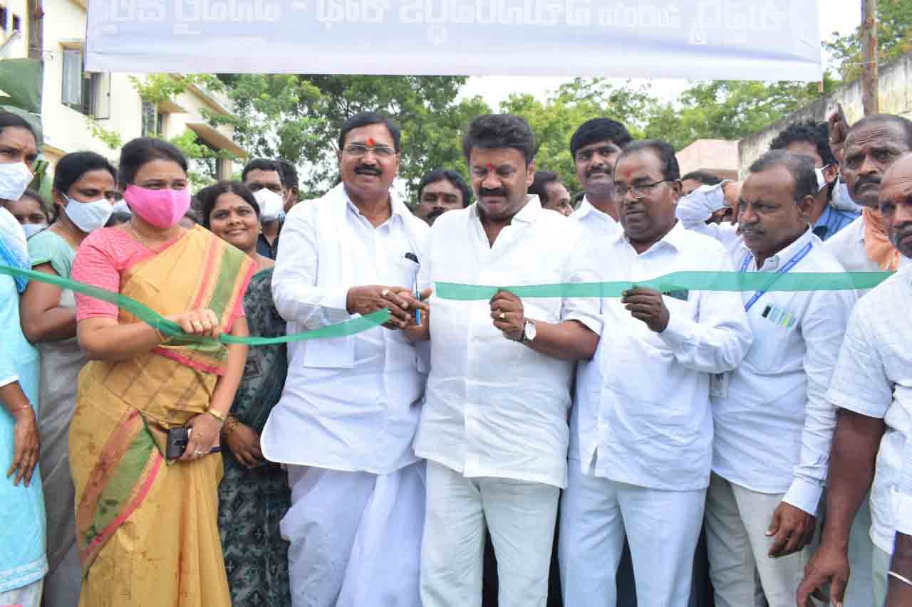 WANAPARTHY: రాష్ట్రంలో పాడివృద్ధి గణనీయంగా పెరుగుతున్నది: మంత్రులు తలసాని, సింగిరెడ్డి