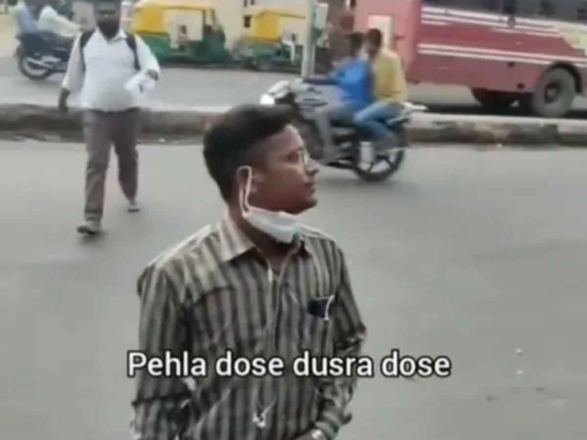 Vaccine Promotion : వ్యాక్సిన్‌లపై యువకుడి వినూత్న ప్రమోషన్‌.. ఎక్కడంటే?