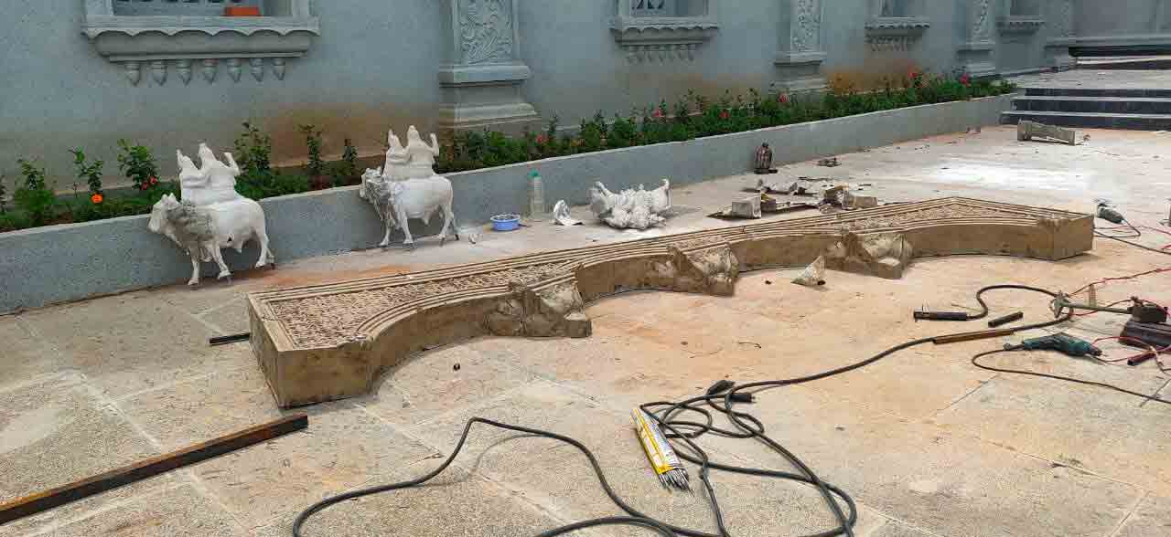 Yadadri: శివాలయం రథశాలకు శివపార్వతులు విగ్రహాలు