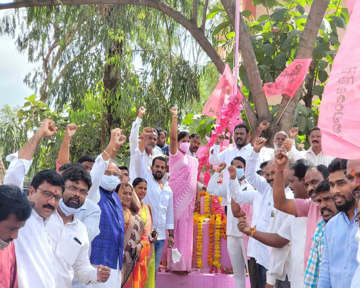 ఊరూరా జెండాపండుగ