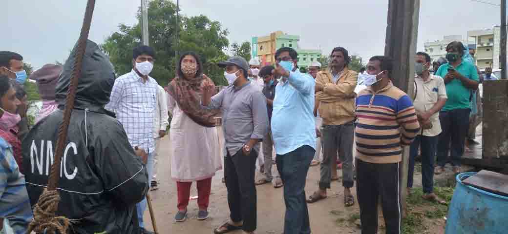 నిరాశ్రయులకు పునరావాసం