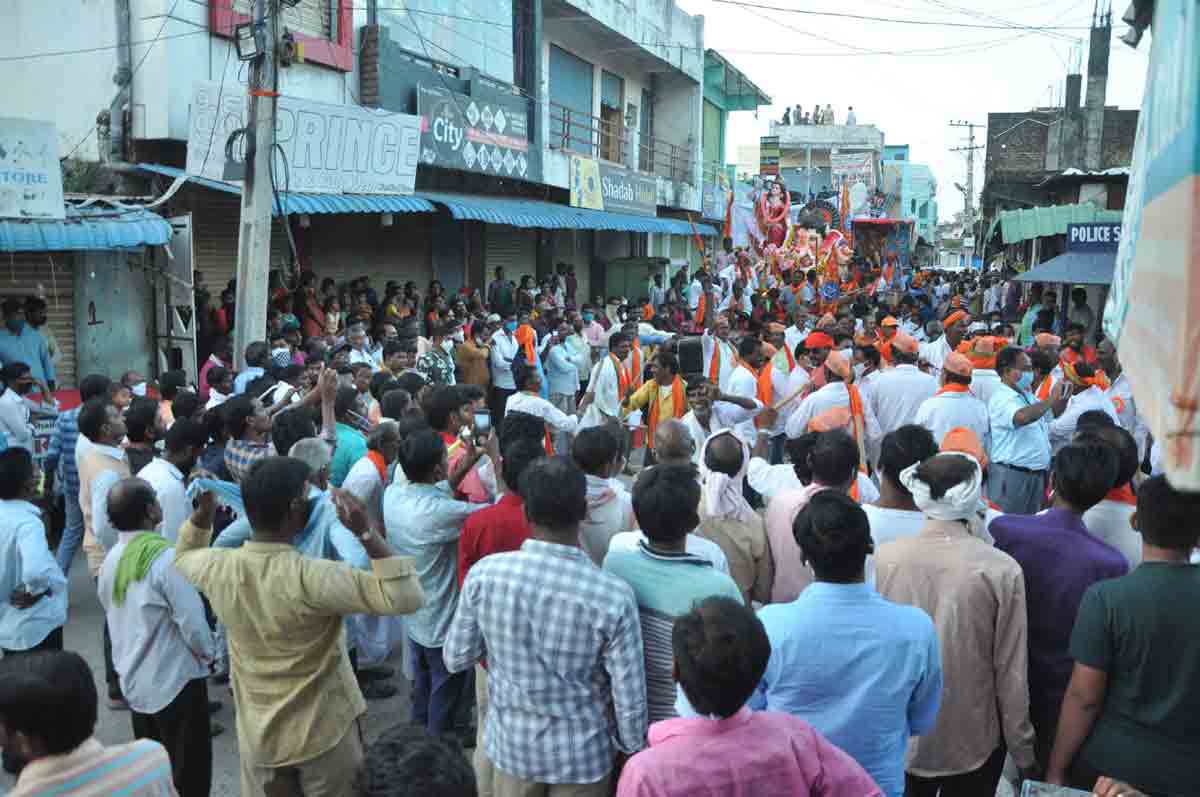 నిమజ్జనోత్సాహం
