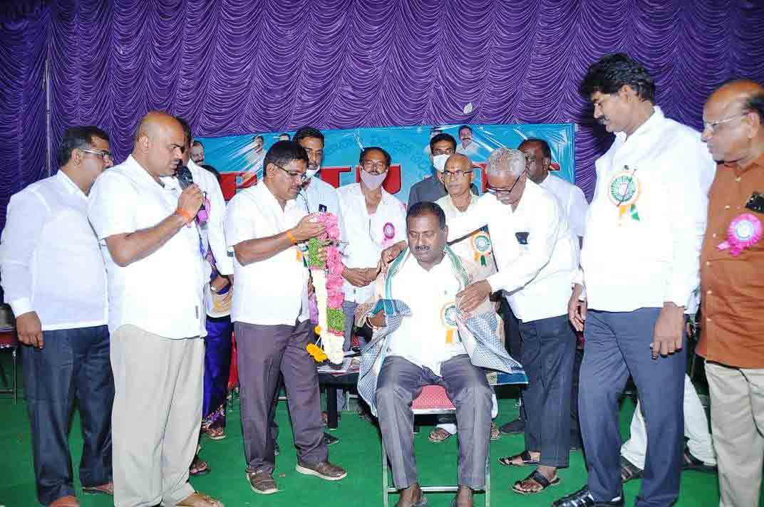 పీఆర్‌టీయూతోనే సమస్యలు పరిష్కారం