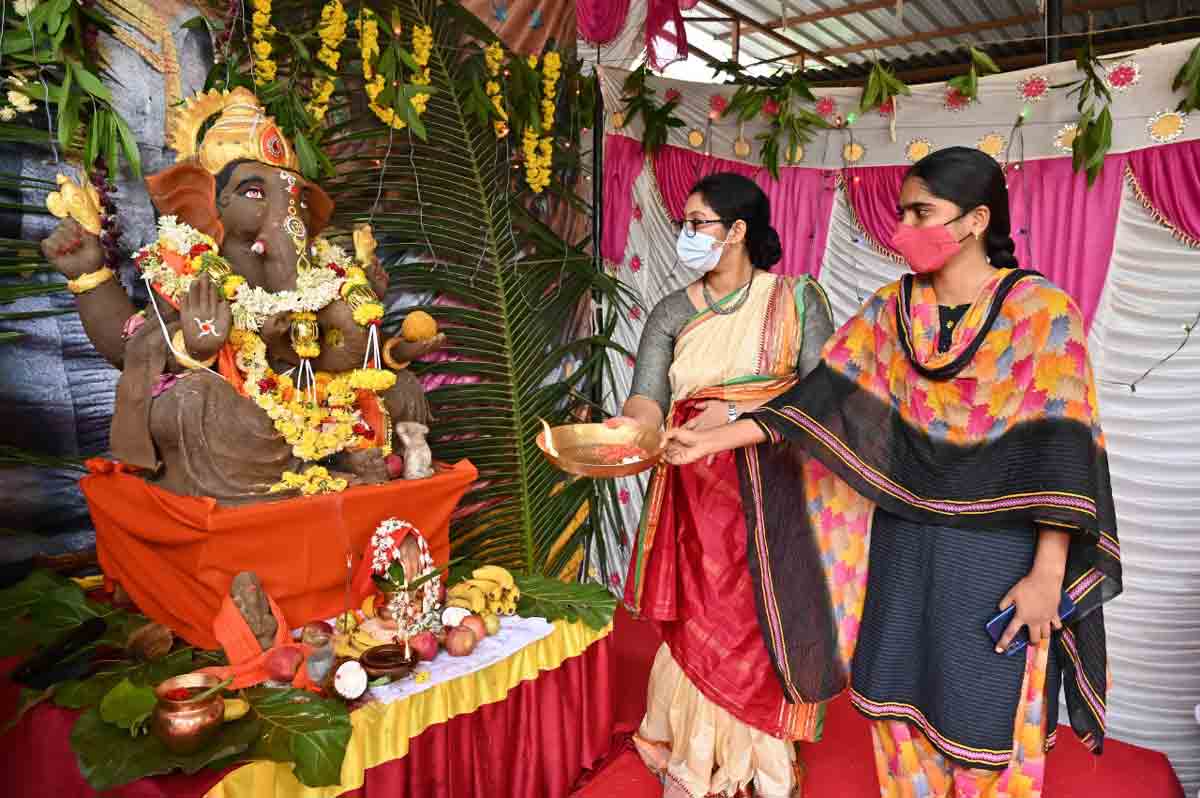 ఉండ్రాలయ్యా.. దీవించయ్యా