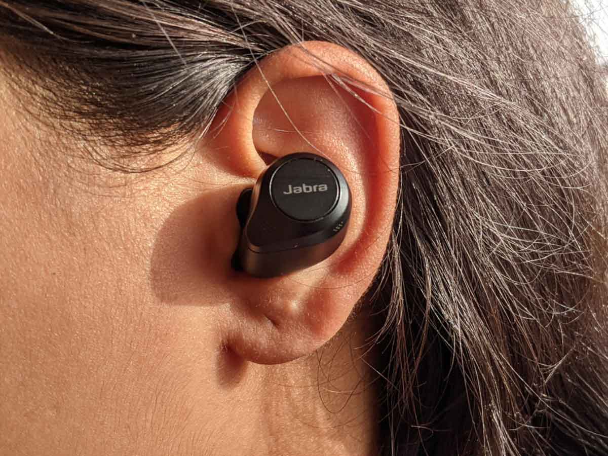 Ear buds : ఇయర్‌ బడ్స్‌ వాడుతున్నారా? తస్మాత్ జాగ్రత్త! ఎందుకంటే..