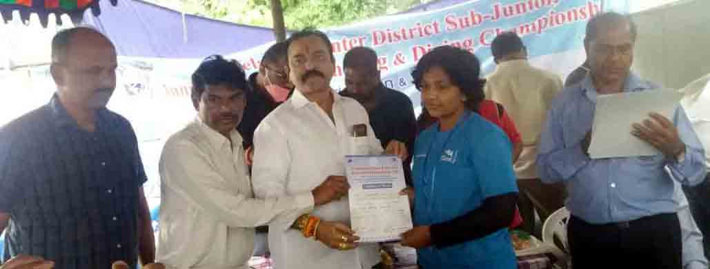 ముగిసిన అంతర్‌ జిల్లాల స్విమ్మింగ్‌, డైవింగ్‌ చాంపియన్‌షిప్‌ పోటీలు