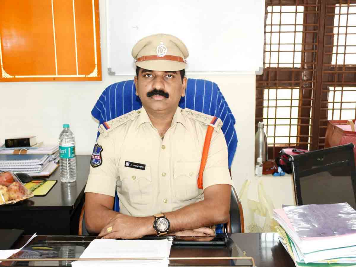 నిబంధనలు పాటించాలి.. సీఐ ఉపేందర్‌