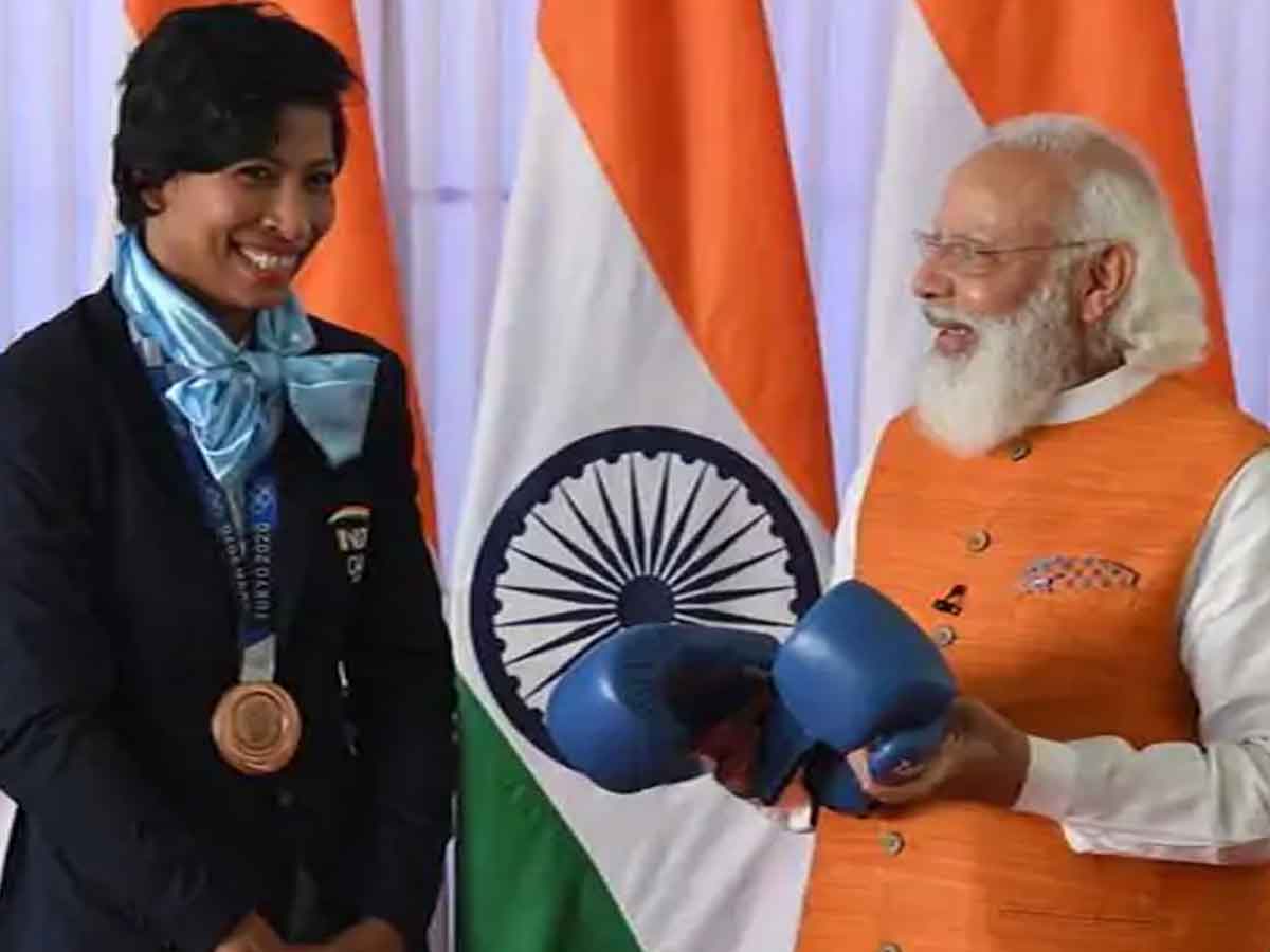 e-auction : ప్రధానికి మహిళా క్రీడాకారులు ఇచ్చిన బహుమతులు వేలానికి..