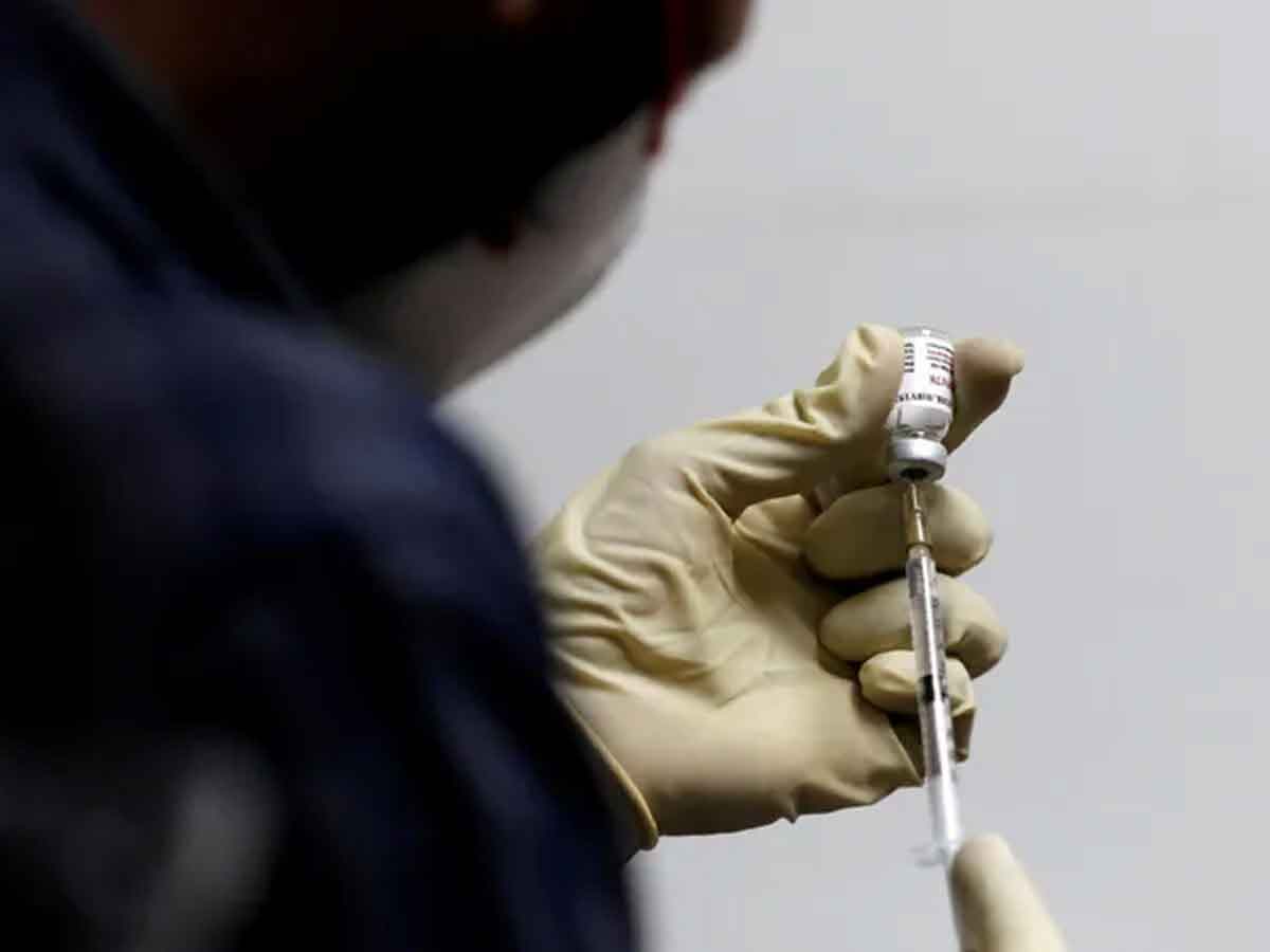 Vaccine Dose : ఆరోసారి వ్యాక్సిన్‌ డోసు కోసం వచ్చిన బీజేపీ నేత.. ఎలా దొరికాడంటే?