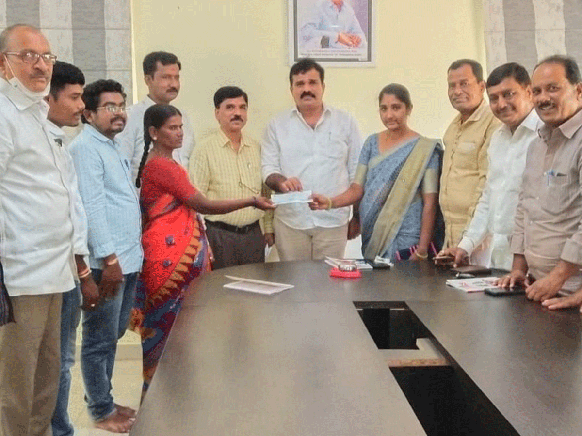 AndOl‌ | బాధిత కుటుంబానికి అండగా ఎమ్మెల్యే చంటి క్రాంతికిరణ్‌