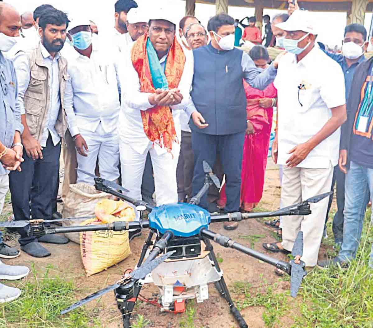 డ్రోన్‌తో విత్తుదాం..హరిత వనం పెంచుదాం