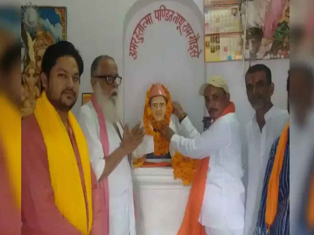 Godse Statues : గాంధీ జయంతి కల్లా గాడ్సే విగ్రహం ప్రతిష్ట