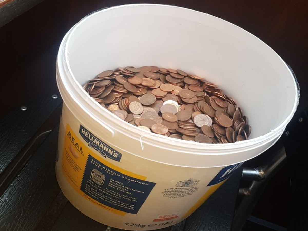 5 Cent Coins : డబ్బానిండా 5 సెంట్ల కాయిన్లు.. ఎందుకిచ్చాడంటే?