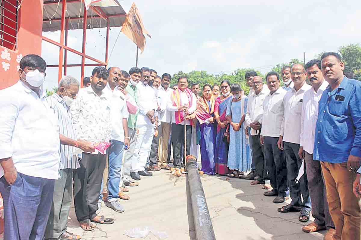 తాగునీటి సమస్య పరిష్కారానికే పైపులైన్లు