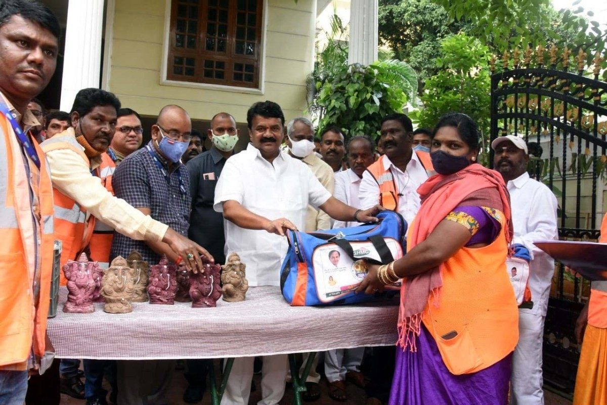 Hyderabad | జీహెచ్‌ఎంసీ సిబ్బంది సేవలు మరువలేనివి : మంత్రి త‌ల‌సాని