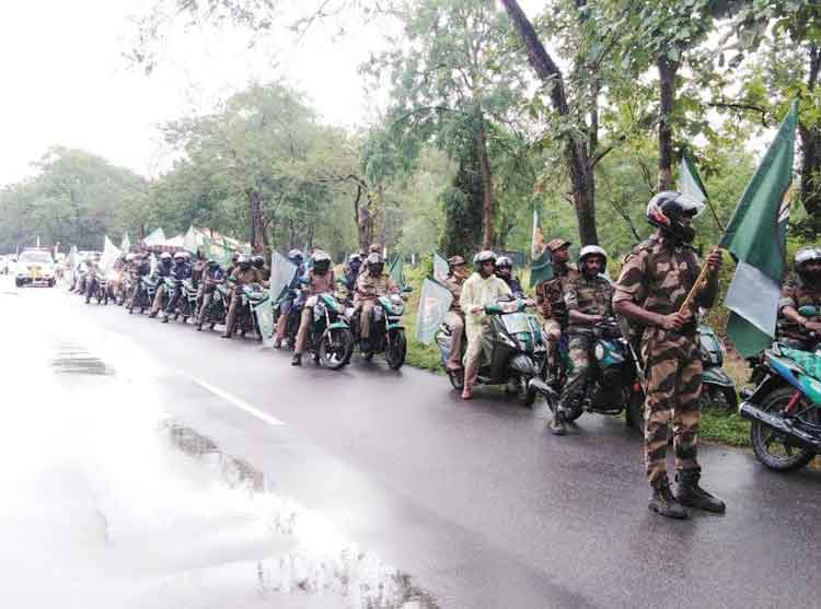 పులుల సంరక్షణకు కృషి చేయాలి