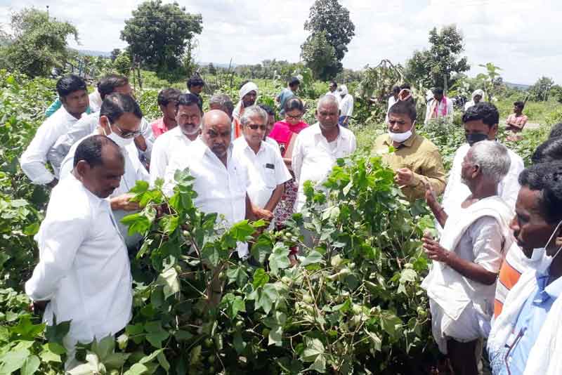మేమున్నాం.. అధైర్యపడవద్దు..అండగా ఉంటాం