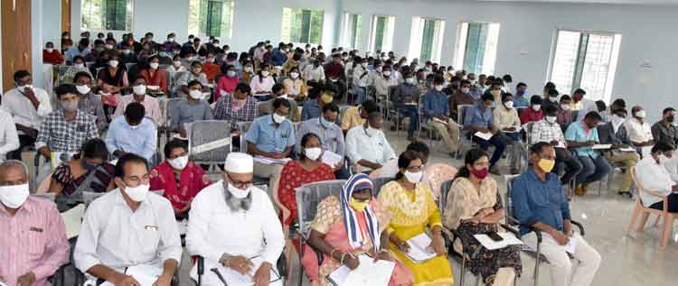 సంక్షేమం బాధ్యత పంచాయతీ కార్యదర్శులదే