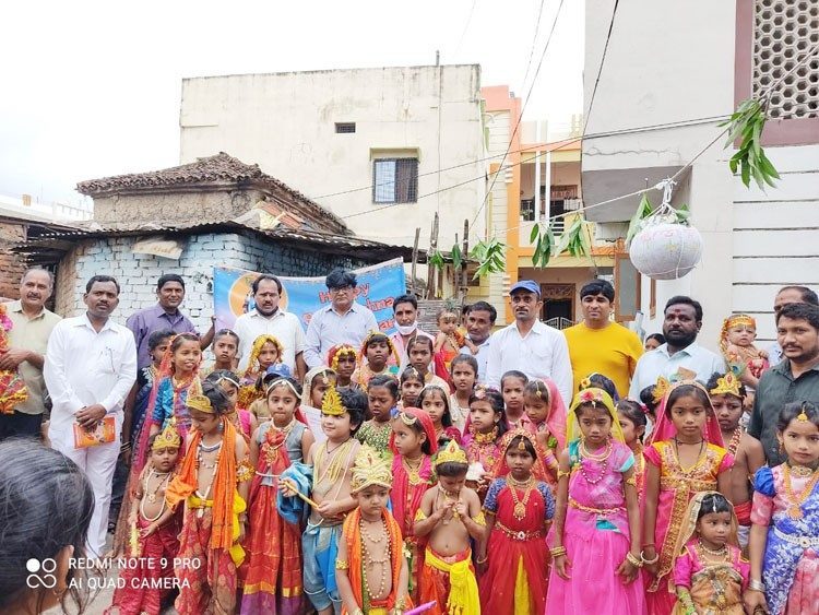 వైభవంగా కృష్ణాష్టమి వేడుకలు