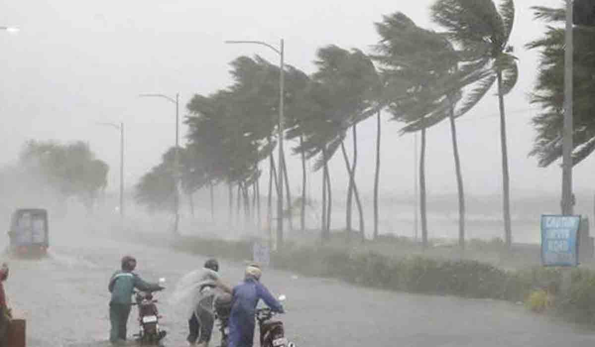 cyclone gulab | ఏపీలో గులాబ్‌ బీభత్సం.. భారీ వర్షాలు, ఈదురుగాలులు