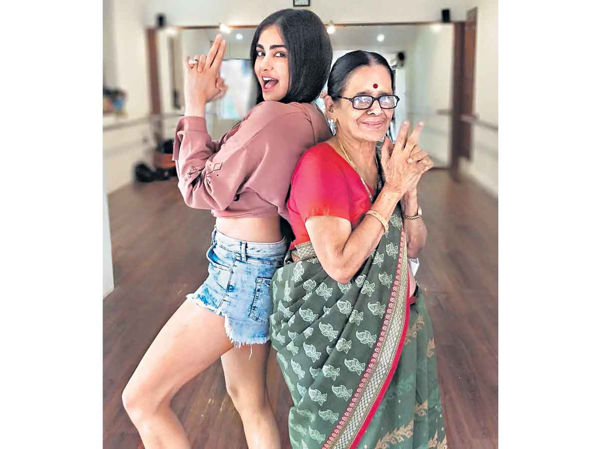 Adah Sharma | తులసమ్మగారి.. మనవరాలు!
