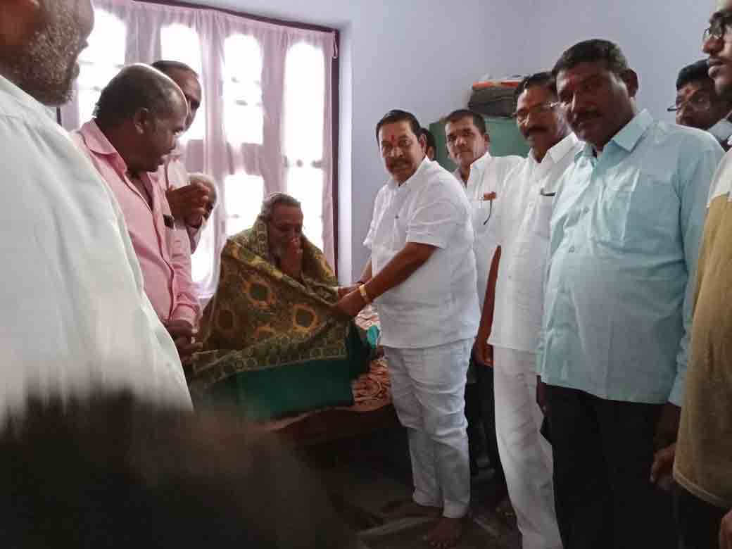 ఆధ్యాత్మిక మార్గం అనుసరించాలి