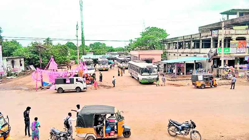 ఏటూరునాగారంలో మోడల్‌ బస్‌స్టేషన్‌