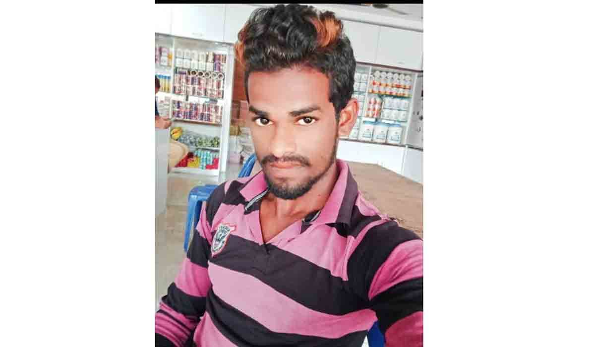సూర్యాపేట‌లో దారుణం.. యువతి గొంతు కోసి పరారైన యువకుడు