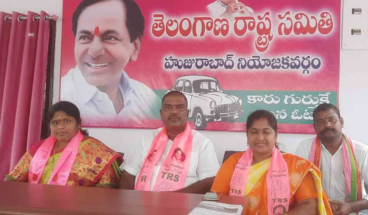 పాద‌యాత్ర చేయ‌డం కాదు.. ద‌మ్ముంటే ద‌ళిత‌బంధుకు నిధులు తీసుకురా..