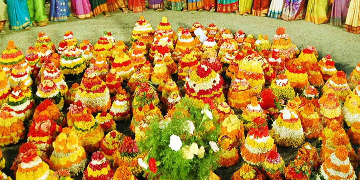 లండన్‌లో అక్టోబర్‌ 9న టాక్‌ ‘చేనేత బతుకమ్మ – దసరా’ సంబురాలు