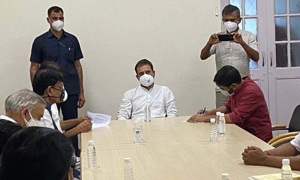 కాంగ్రెస్‌లో చేరిన కన్హయ్యకుమార్‌, జిగ్నేష్‌ మేవాని