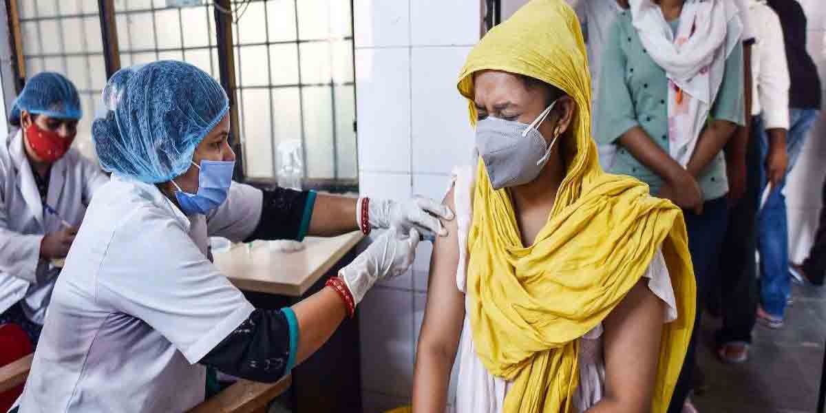 Corona in Kerala: కేర‌ళ‌లో కొత్త‌గా 19,275 మందికి క‌రోనా పాజిటివ్‌