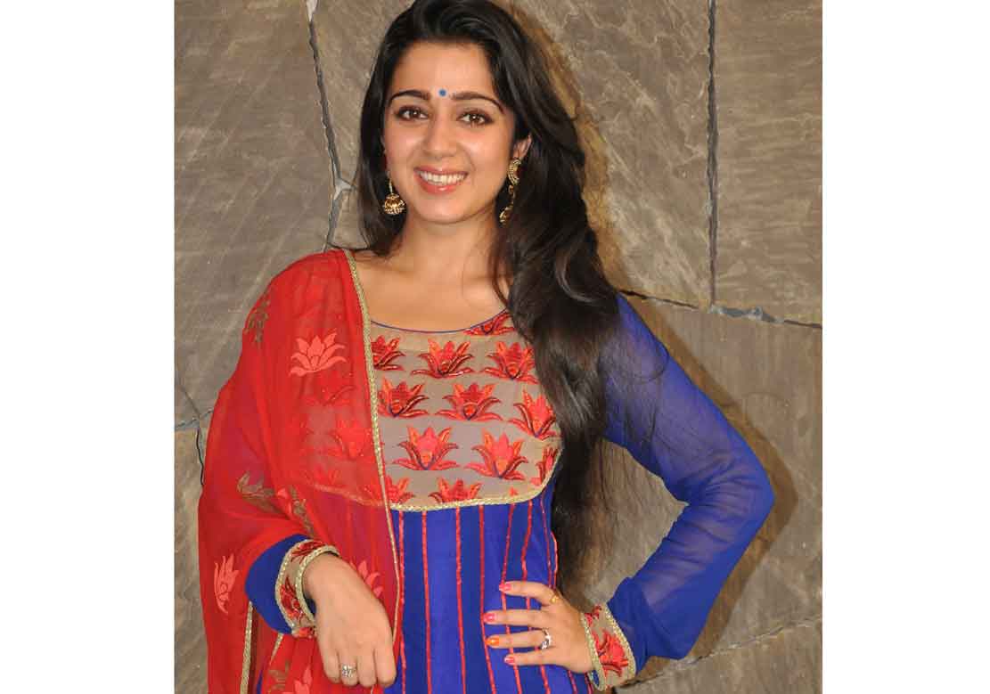 నేడు ఈడీ విచారణకు హాజరుకానున్న నటి చార్మికౌర్‌