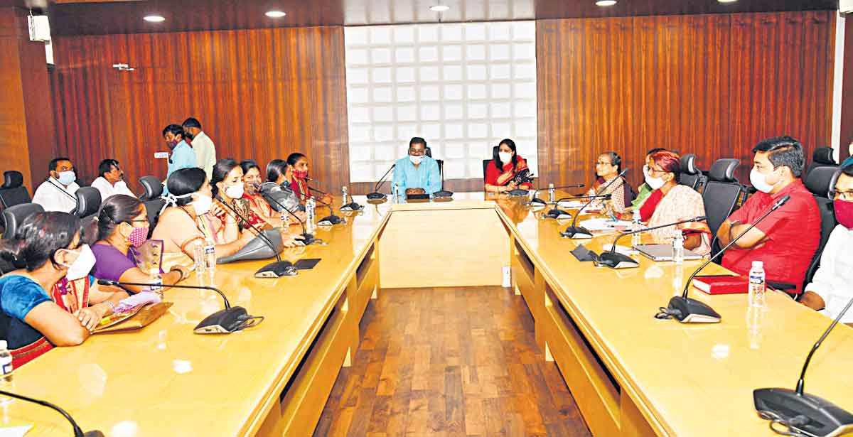 రాష్ట్ర పథకాలు బాగున్నాయి