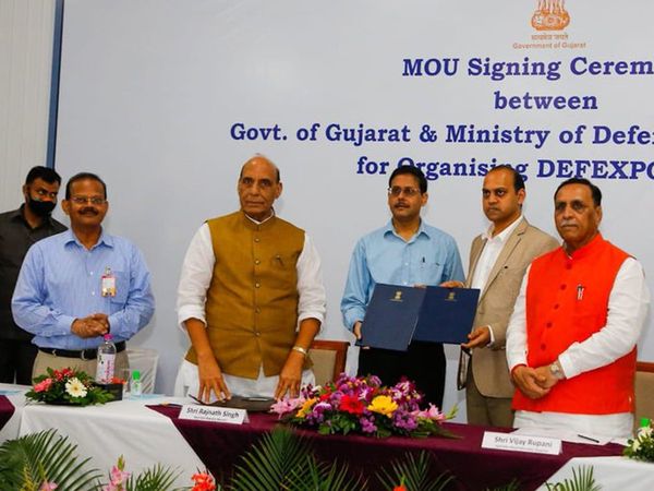 ర‌క్ష‌ణ రంగంలో స్వయం స‌మృద్ధి దిశ‌గా భార‌త్ : రాజ్‌నాధ్ సింగ్‌