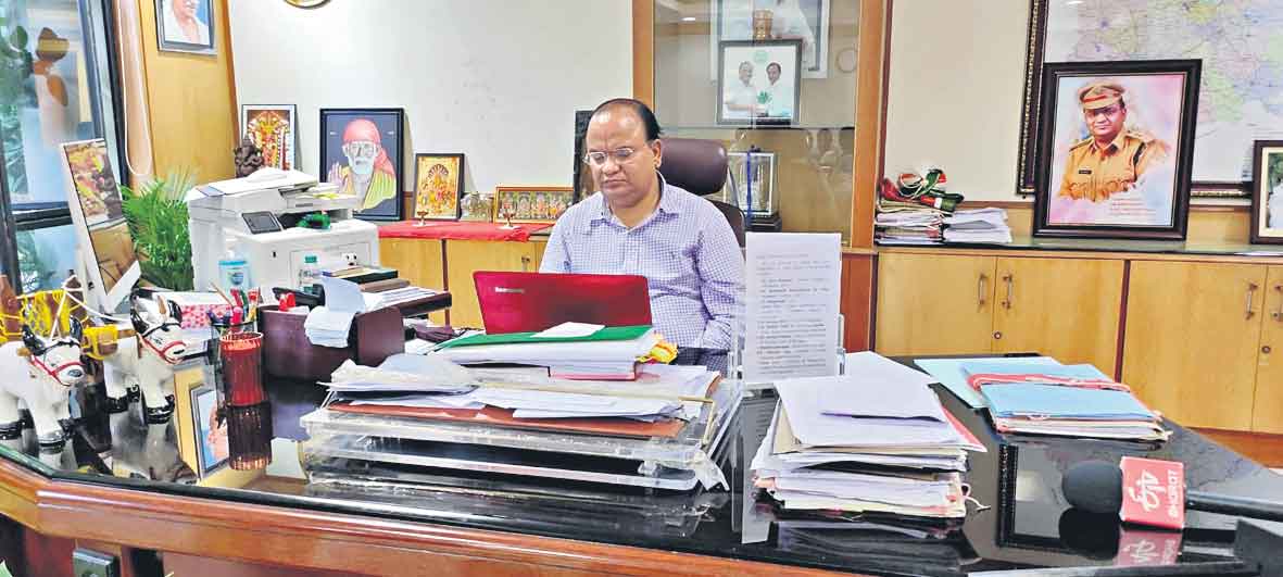 160 ప్రాణాలు నిలిపిన ఏబీసీ గురు