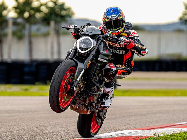 న్యూ డుకాటి మాన్‌స్ట‌ర్ బుకింగ్స్ షురూ : ధ‌ర ఎంతంటే..!