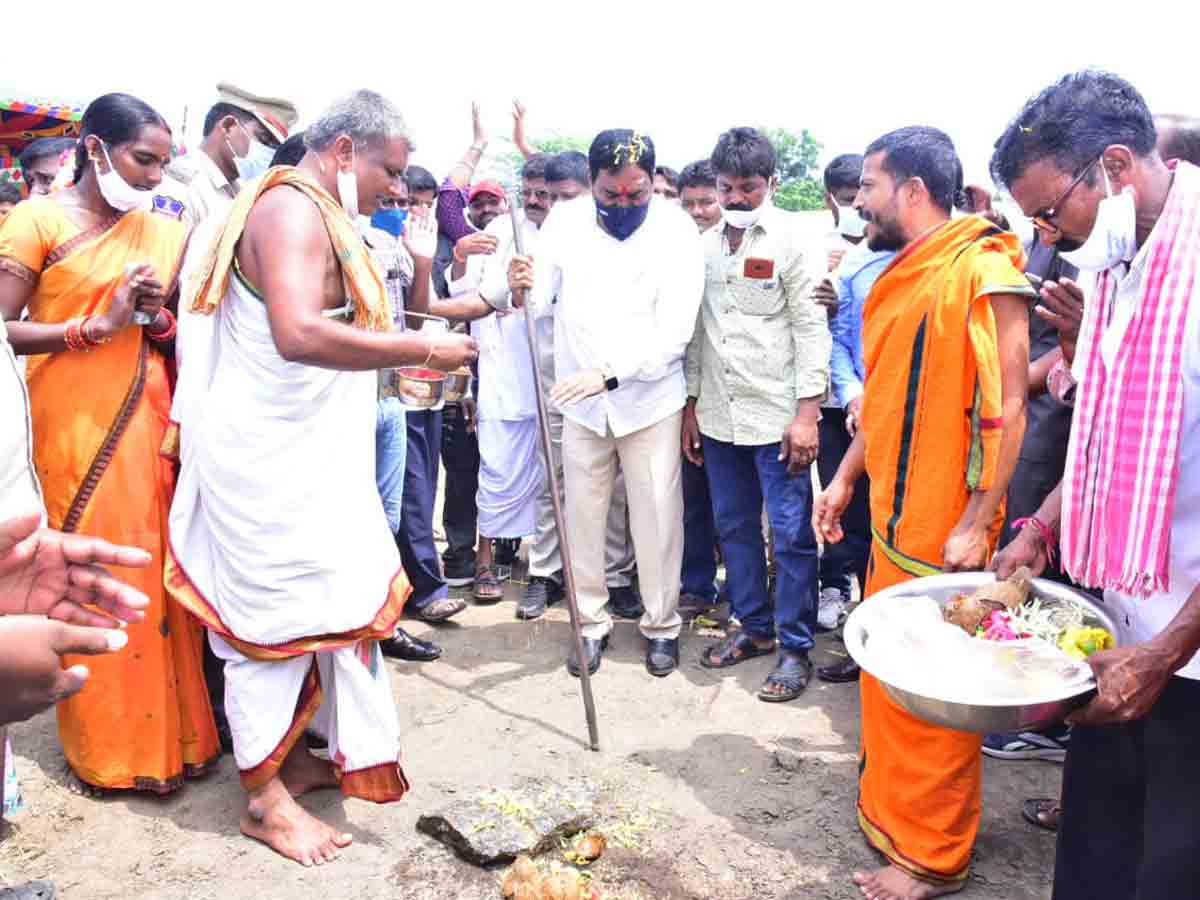 పాలనా సౌలభ్యం కోసమే గ్రామ పంచాయతీల ఏర్పాటు : మంత్రి ఎర్రబెల్లి