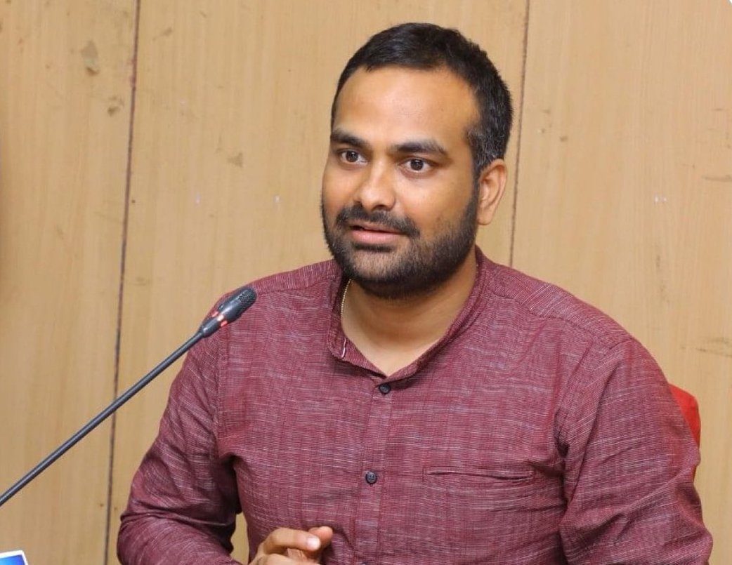 Huzurabad | ఈవీఎంల మొదటి స్థాయి త‌నిఖీ నిర్వ‌హించిన‌ క‌లెక్ట‌ర్ ఆర్‌వీ కర్ణన్