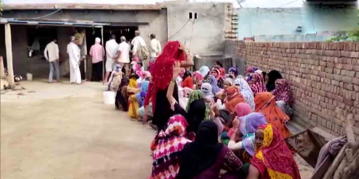 భార్యా పిల్ల‌ల‌కు విష‌మిచ్చి భ‌ర్త ఆత్మ‌హ‌త్య‌.. కుటుంబ క‌ల‌హాలే కార‌ణం..!