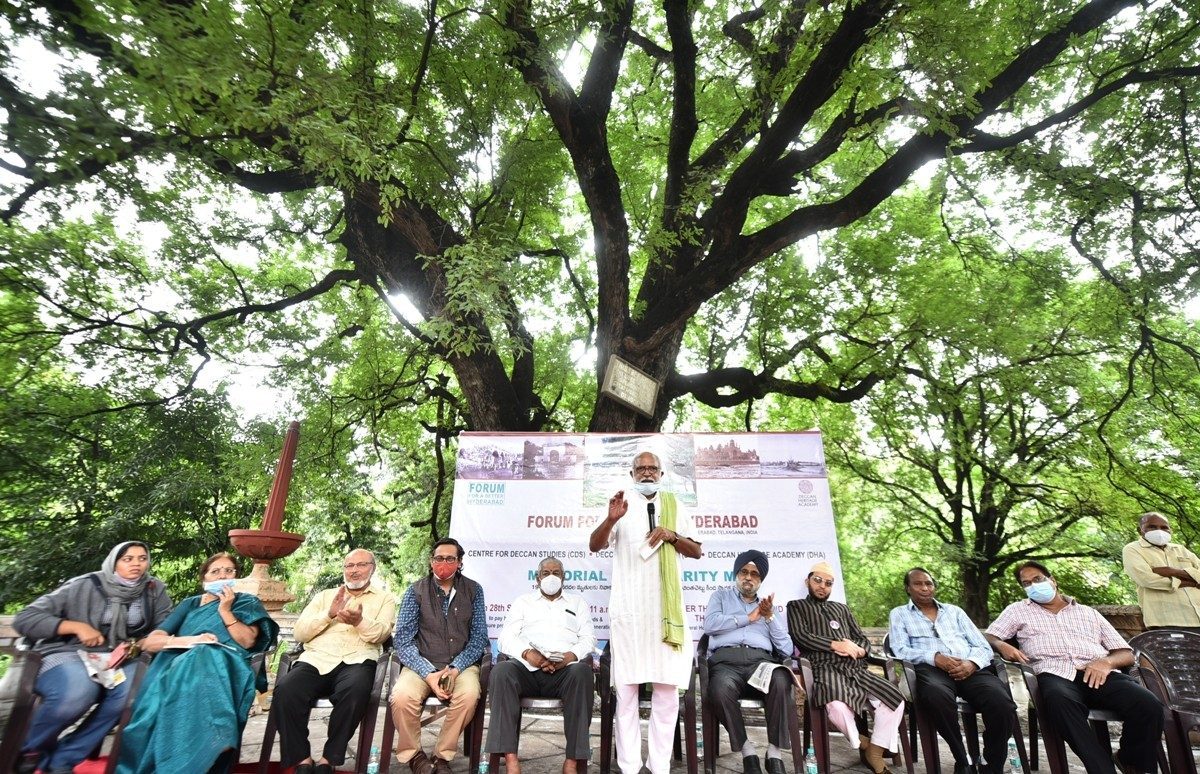 great musi flood 1908 | ఉస్మానియా చింతచెట్టు ఆదర్శంగా మొక్క‌లు నాటండి : మణికొండ వేదకుమార్‌