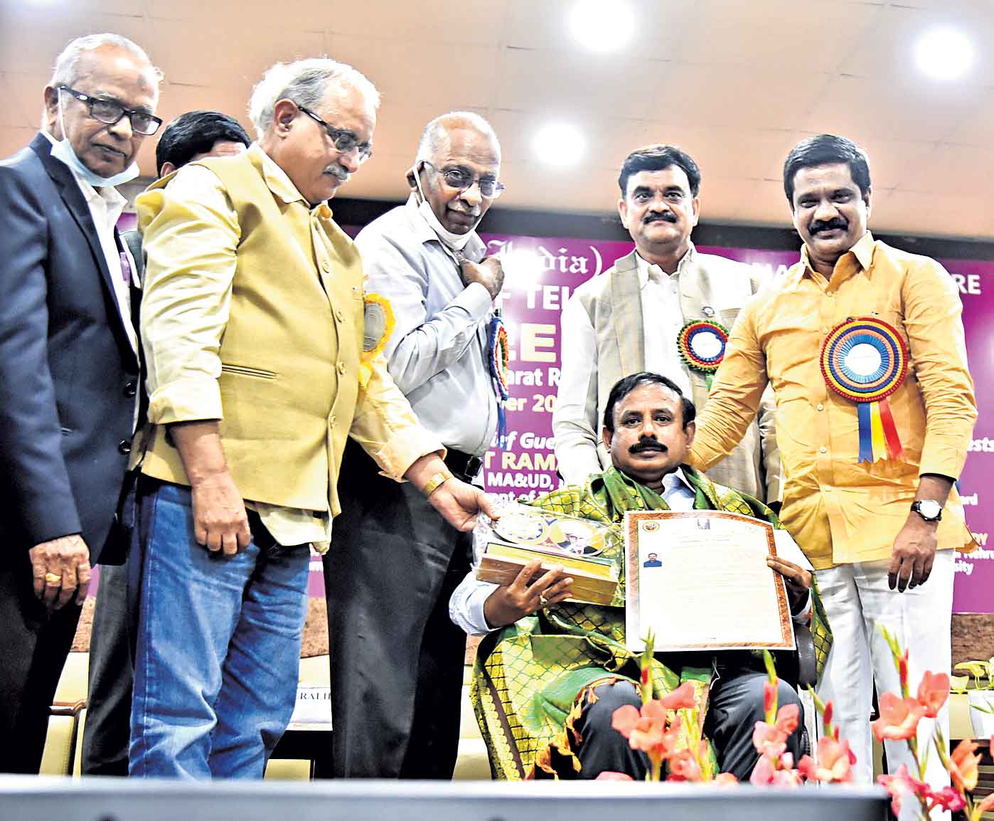 తెలంగాణ ఇంజినీర్లు దేశానికే ఆదర్శం