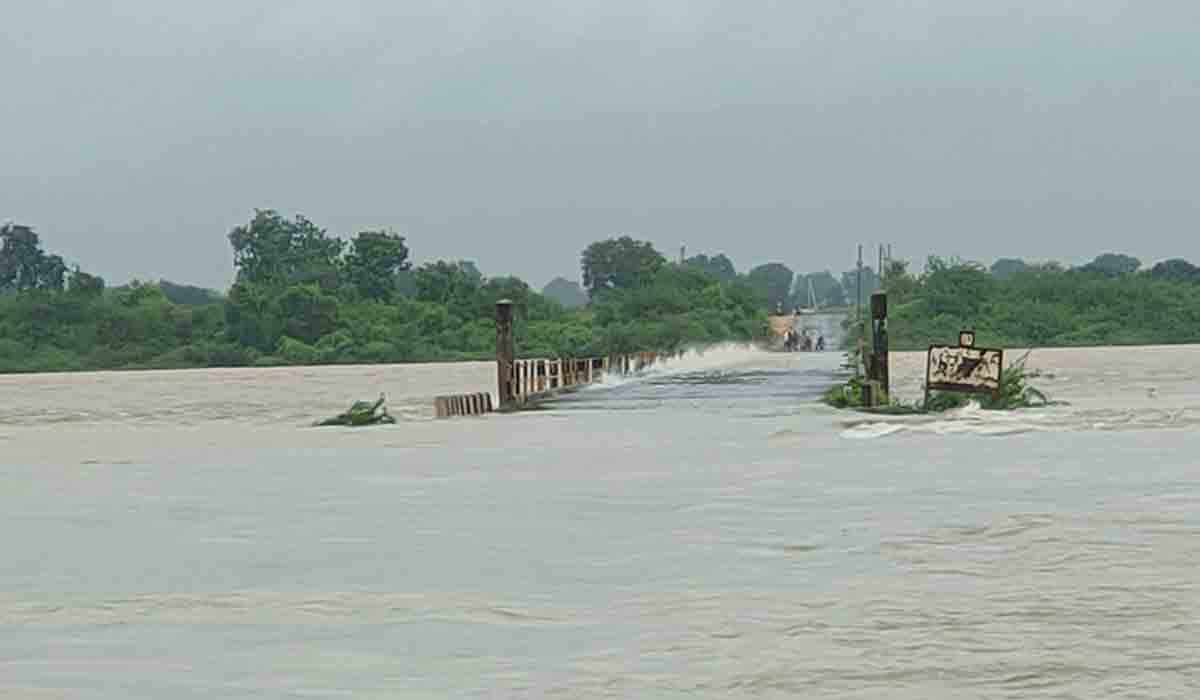 Gulab Cyclone | నిజామాబాద్‌లో గోదావరి ఉగ్రరూపం