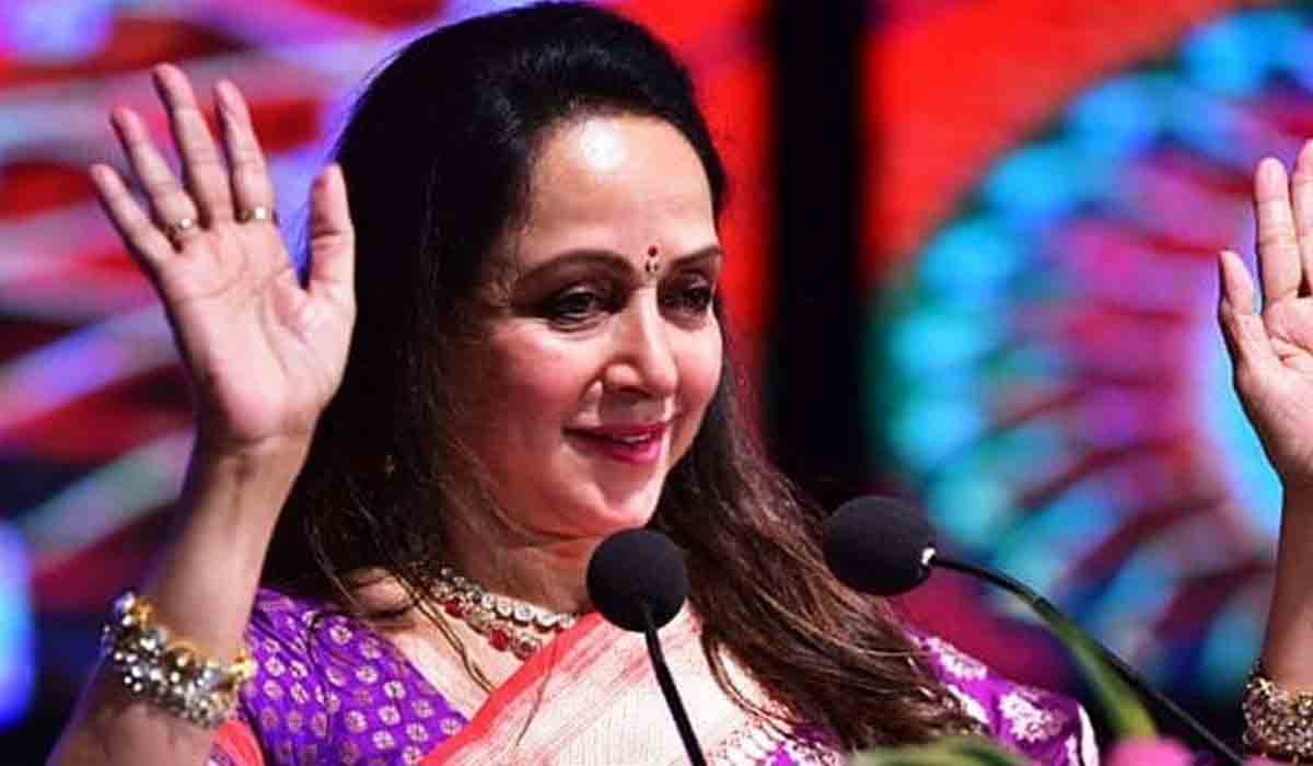 ప్ర‌ధాని మోదీ ఒక‌సారి ఏమ‌ని అడిగారంటే..!: హేమ‌మాలిని