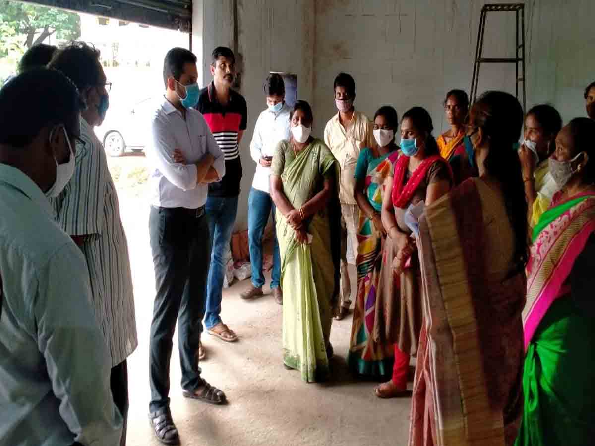 Dammapeta | పల్లీపట్టు తయారీ కేంద్రాన్ని పరిశీలించిన ఐటీడీఏ పీవో